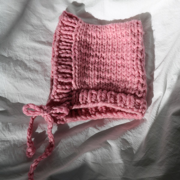 Chunky pink bonnet